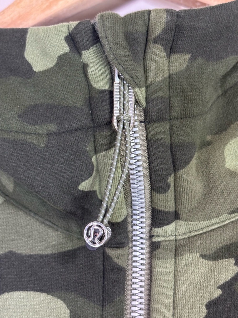 Lululemon Camo Zip Hoodie Scuba Style Green Athletic Jacket Sz 12 - Picture 5 of 5